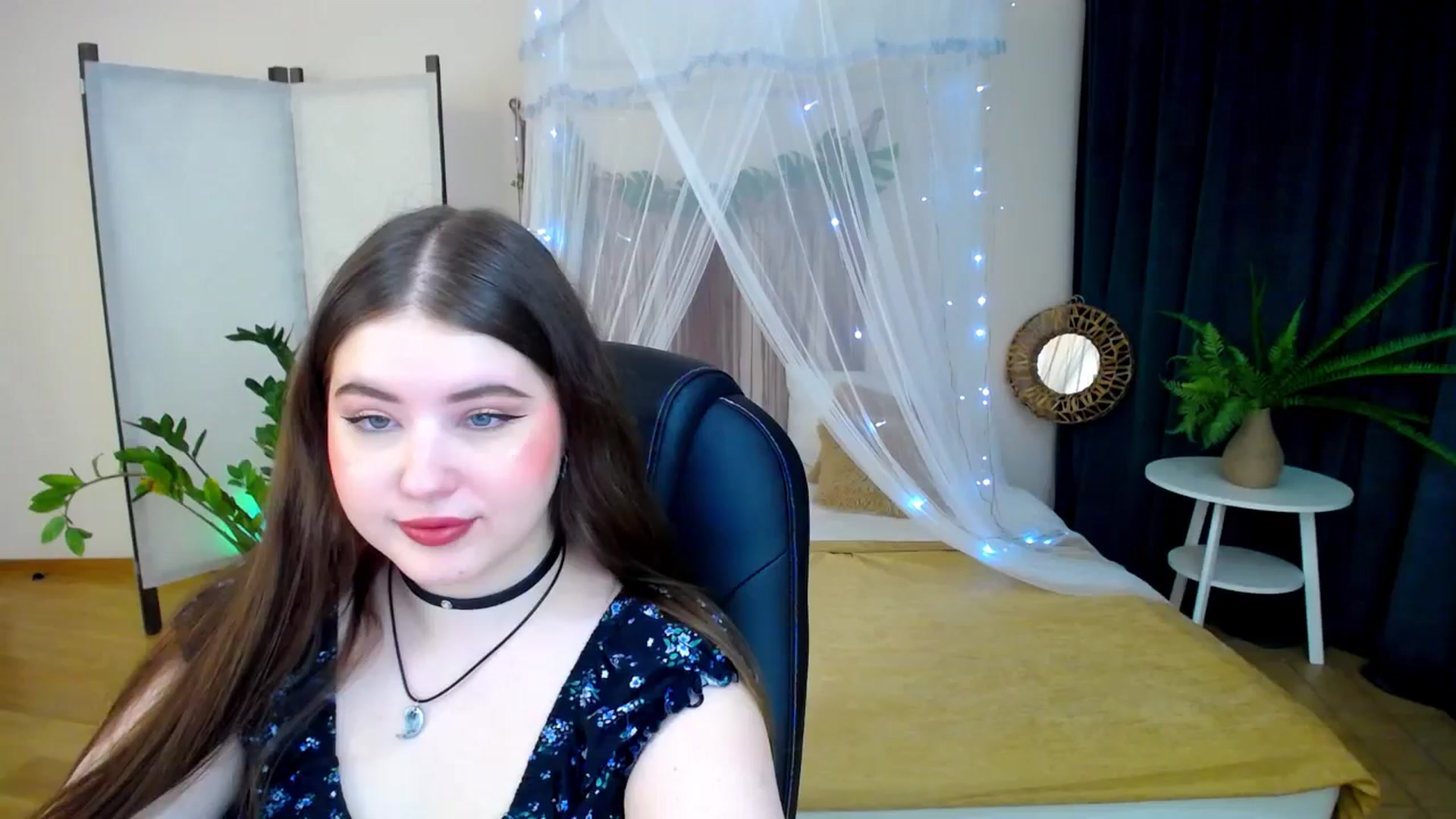 Gallery image thumbnail from AdmireMyEyes's myfreecams stream on, 02/06/2025, 18:41 image 16 of 20