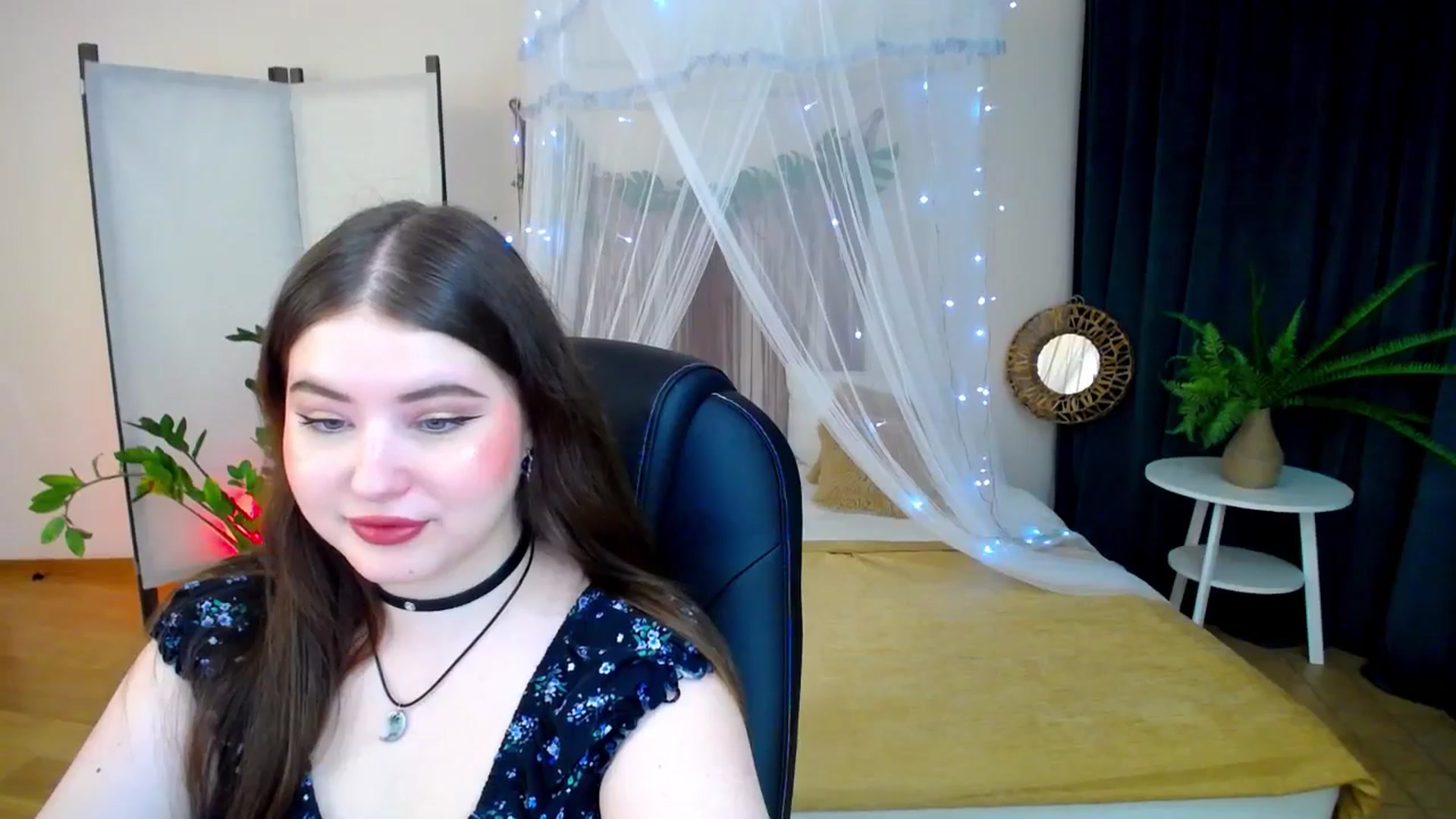 Gallery image thumbnail from AdmireMyEyes's myfreecams stream on, 02/06/2025, 18:41 image 12 of 20