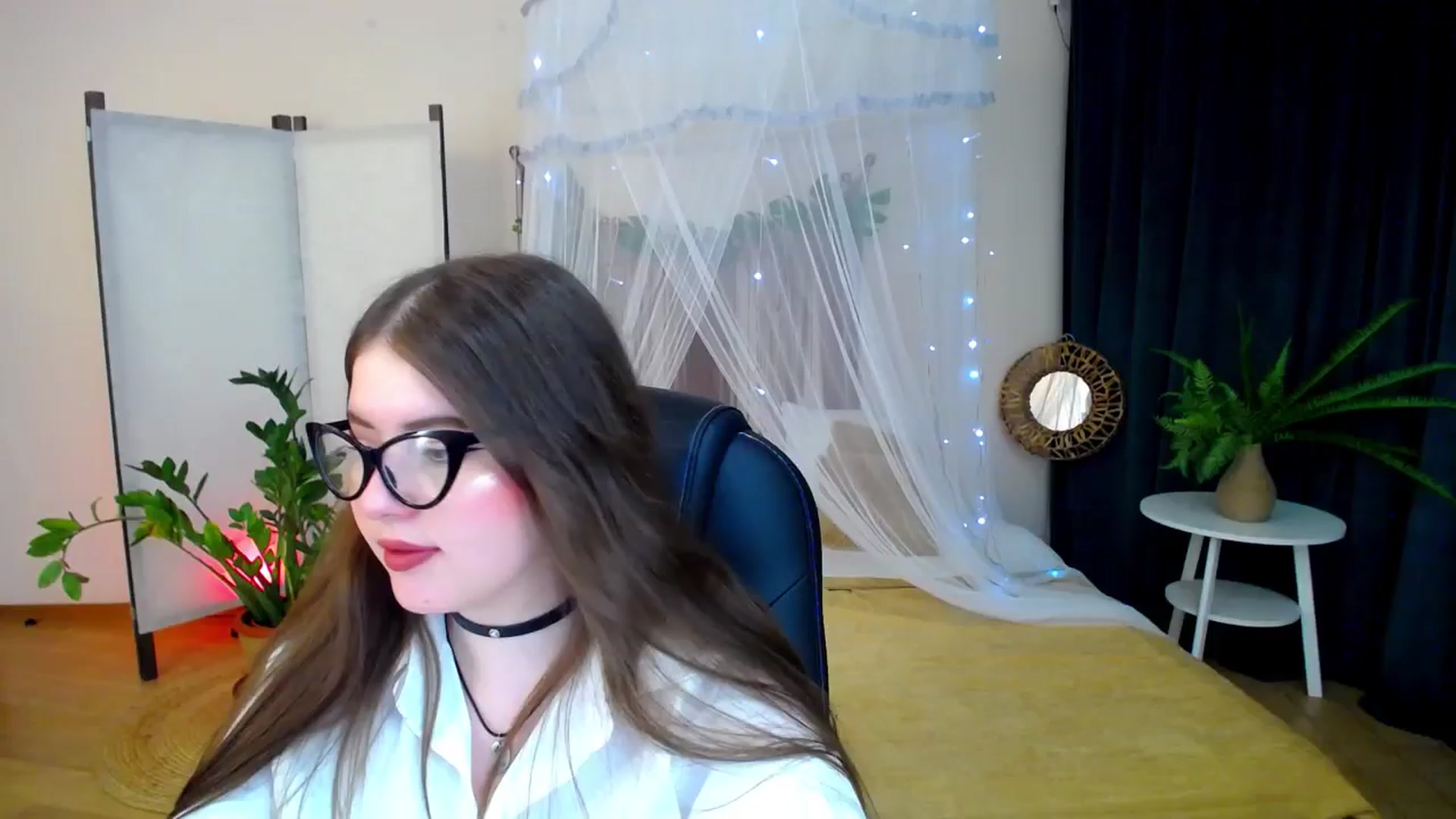 Gallery image thumbnail from AdmireMyEyes's myfreecams stream on, 02/07/2025, 01:17 image 1 of 20