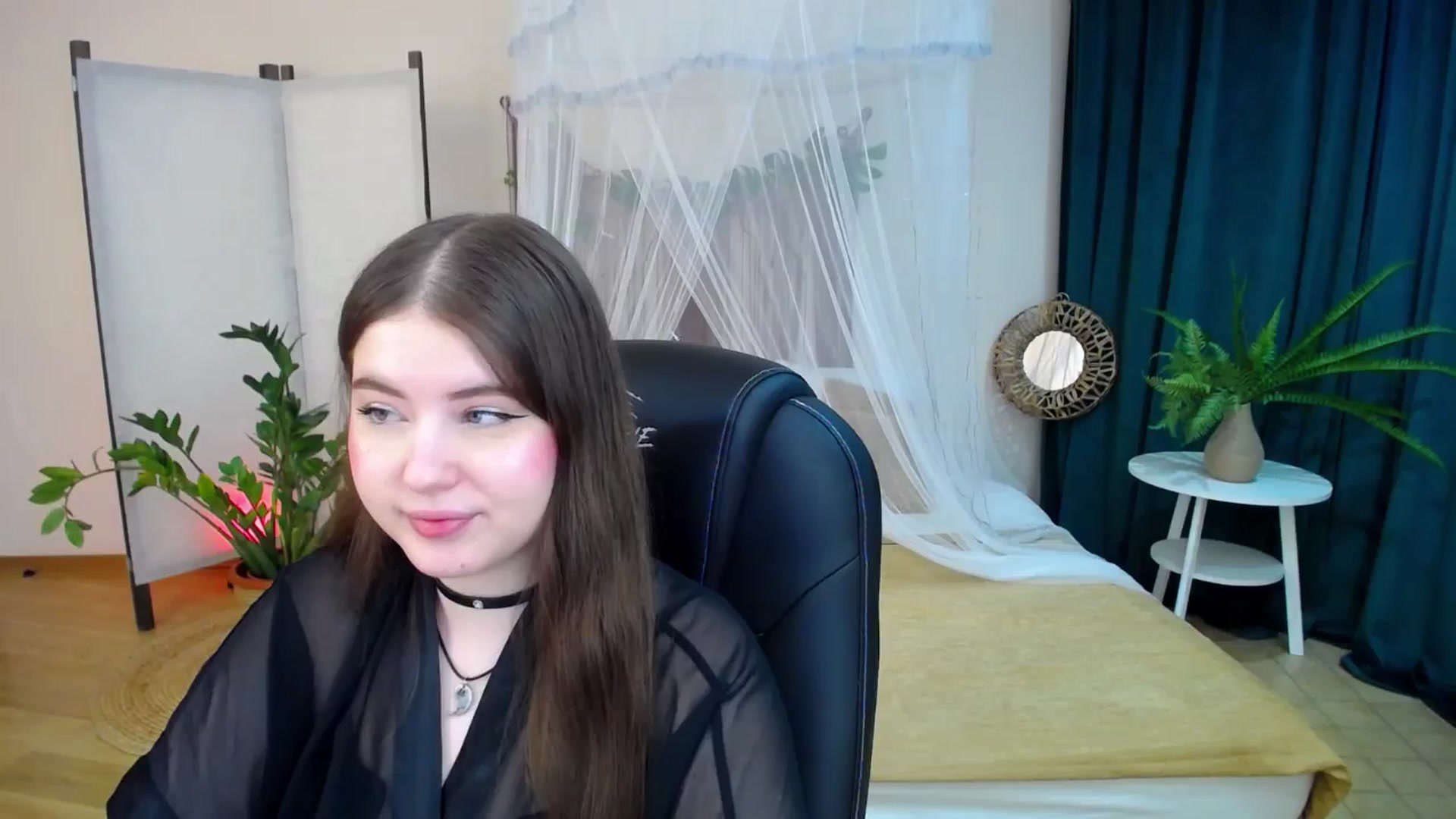 Gallery image thumbnail from AdmireMyEyes's myfreecams stream on, 02/07/2025, 18:59 image 5 of 20
