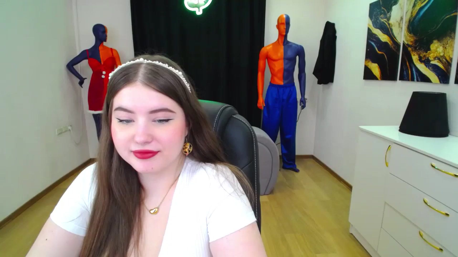 Gallery image thumbnail from AdmireMyEyes's myfreecams stream on, 02/08/2025, 19:05 image 13 of 20