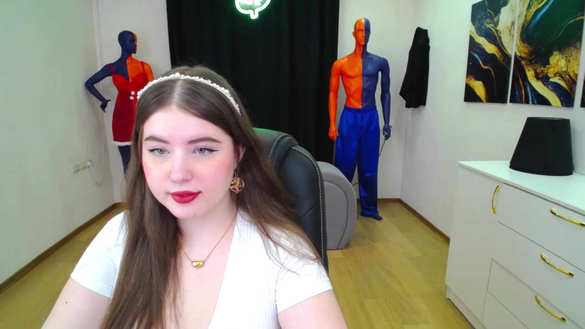 Gallery image thumbnail from AdmireMyEyes's myfreecams stream on, 02/08/2025, 19:05 image 8 of 20