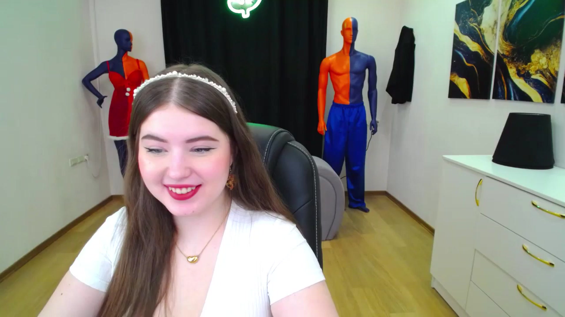 Gallery image thumbnail from AdmireMyEyes's myfreecams stream on, 02/08/2025, 19:05 image 1 of 20