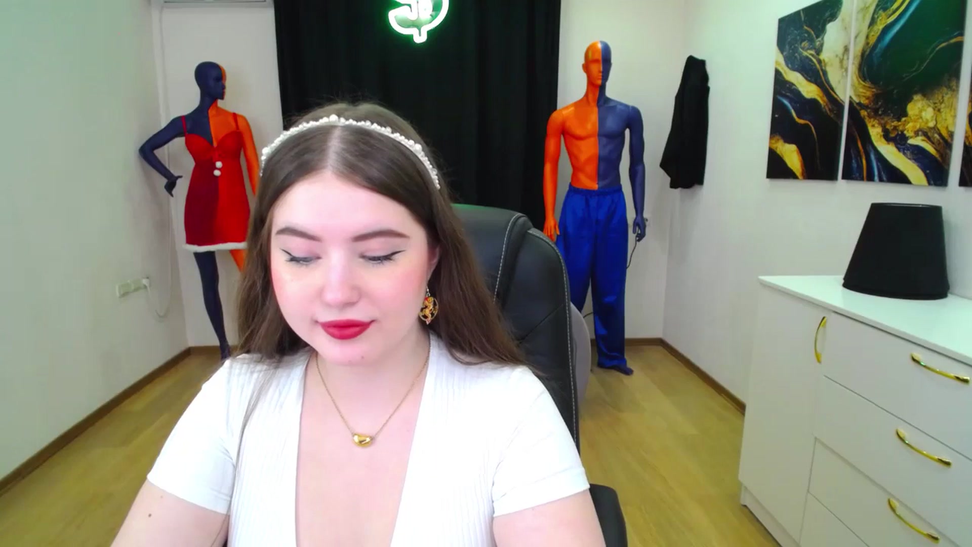Gallery image thumbnail from AdmireMyEyes's myfreecams stream on, 02/08/2025, 19:48 image 8 of 20