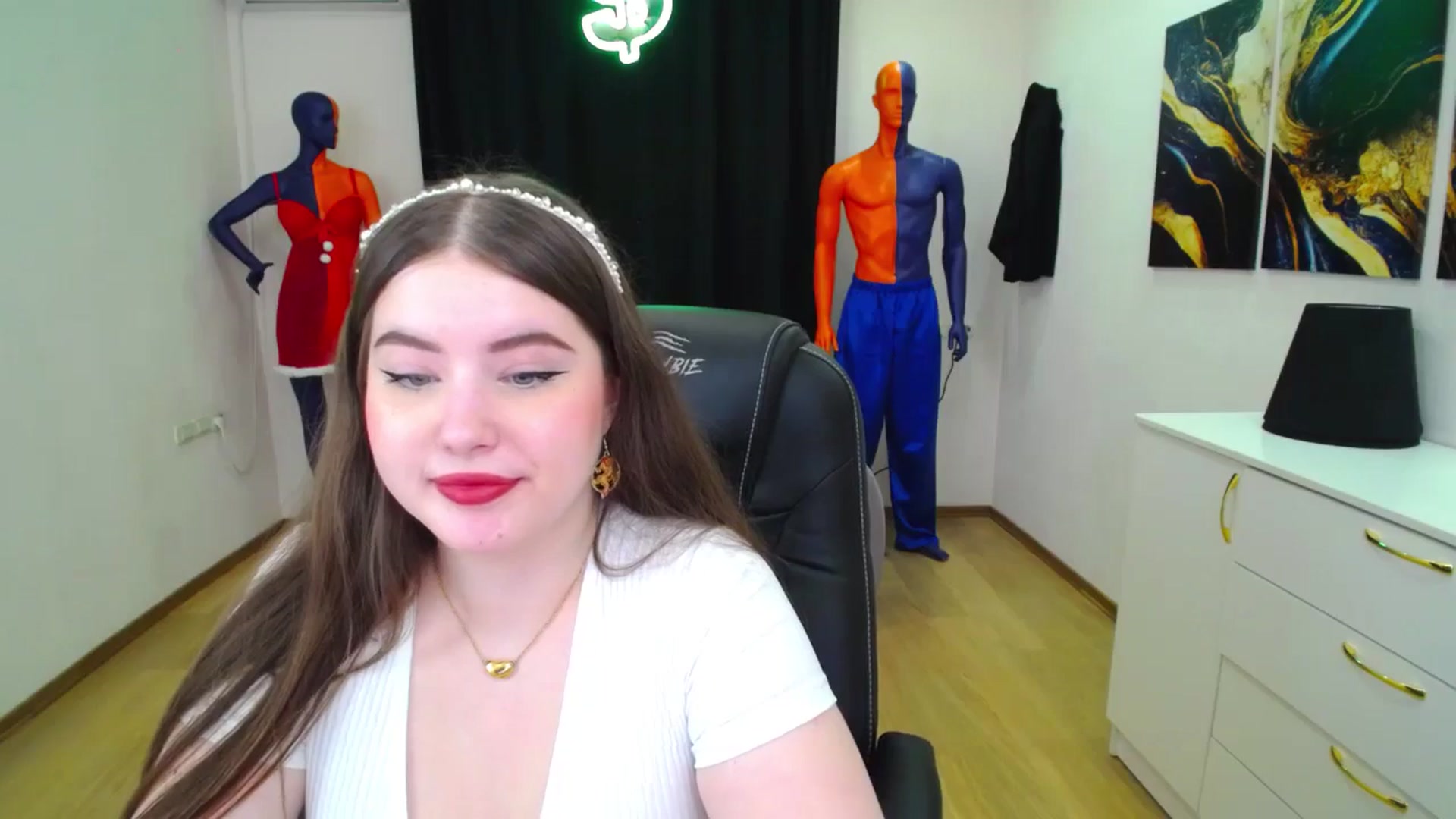 Gallery image thumbnail from AdmireMyEyes's myfreecams stream on, 02/08/2025, 19:48 image 10 of 20