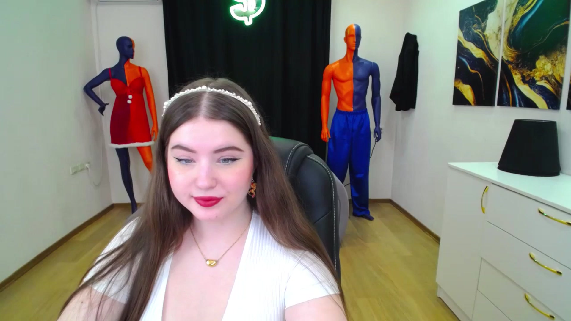 Gallery image thumbnail from AdmireMyEyes's myfreecams stream on, 02/08/2025, 19:48 image 16 of 20