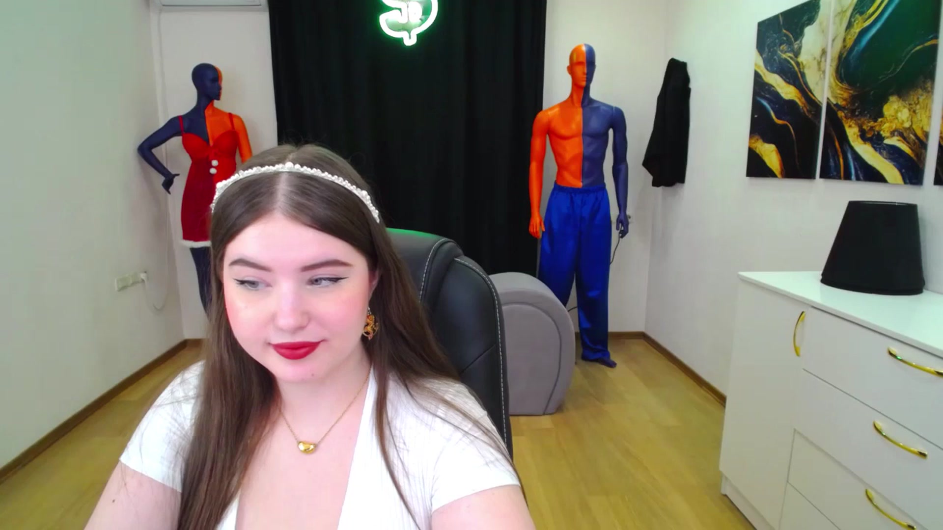 Gallery image thumbnail from AdmireMyEyes's myfreecams stream on, 02/08/2025, 21:24 image 5 of 20
