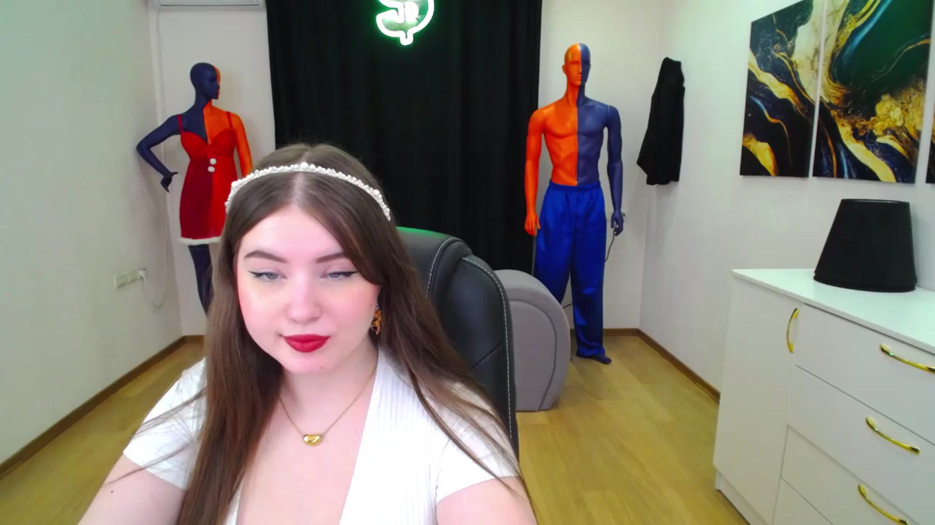 Gallery image thumbnail from AdmireMyEyes's myfreecams stream on, 02/08/2025, 21:24 image 4 of 20