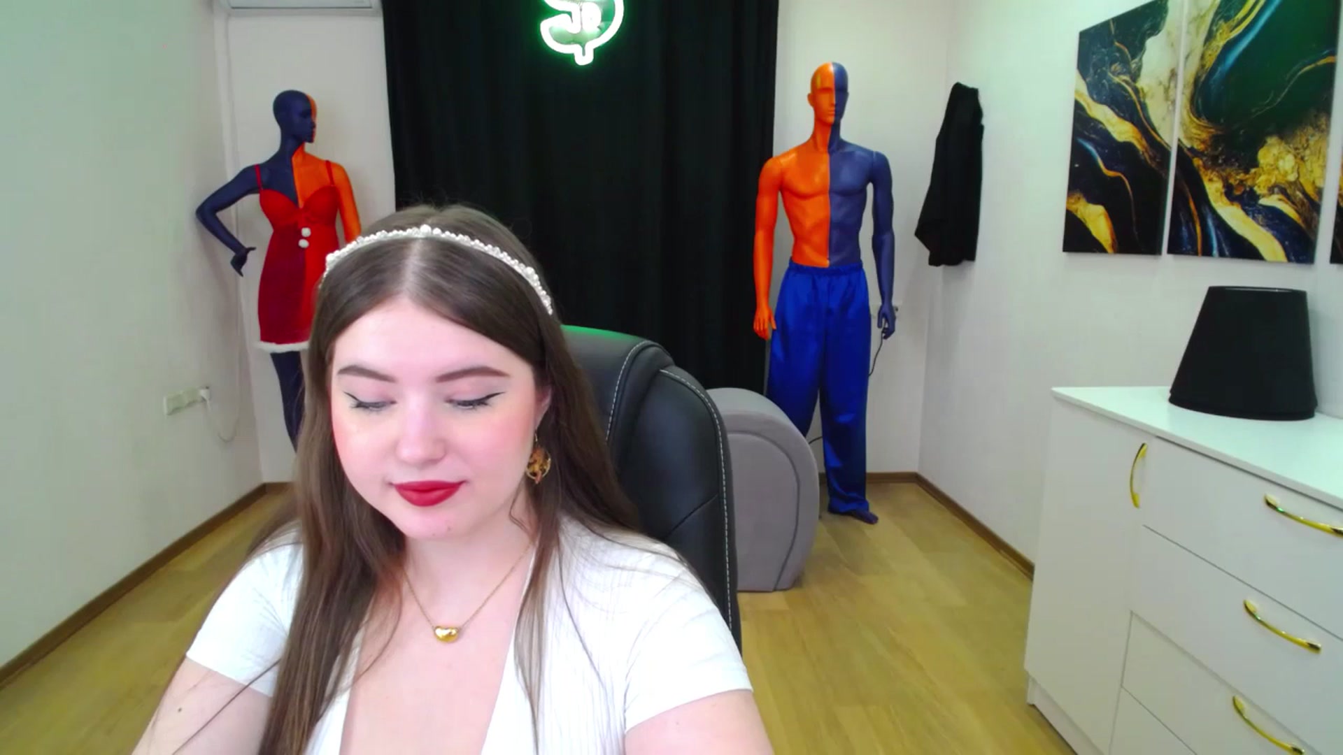 Gallery image thumbnail from AdmireMyEyes's myfreecams stream on, 02/08/2025, 21:24 image 2 of 20