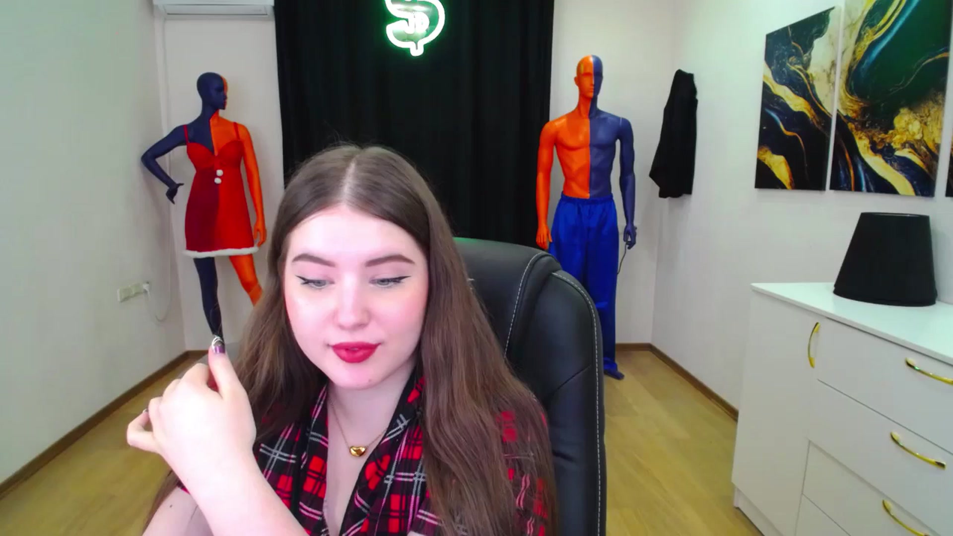 Gallery image thumbnail from AdmireMyEyes's myfreecams stream on, 02/09/2025, 01:04 image 17 of 20