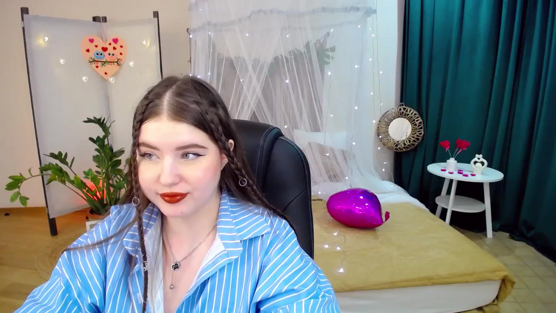 Gallery image thumbnail from AdmireMyEyes's myfreecams stream on, 02/13/2025, 07:46 image 4 of 20