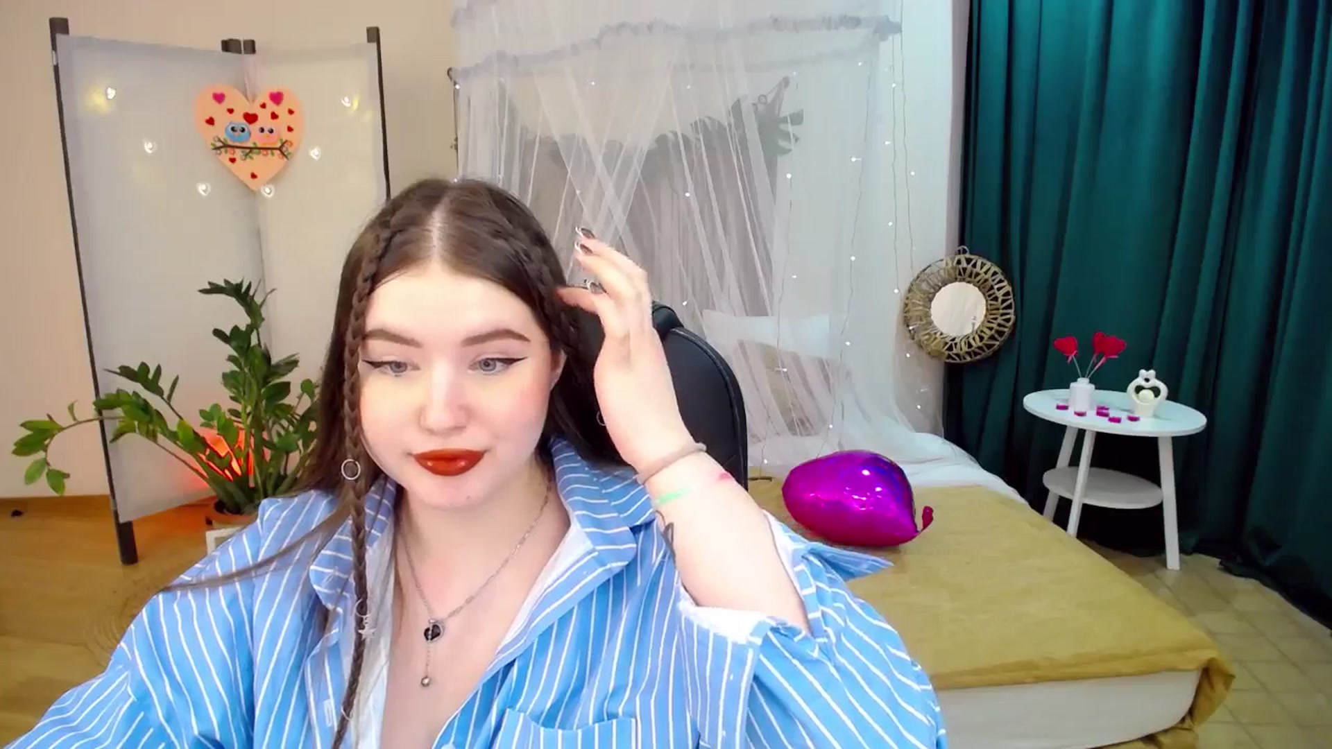 Gallery image thumbnail from AdmireMyEyes's myfreecams stream on, 02/13/2025, 07:46 image 3 of 20