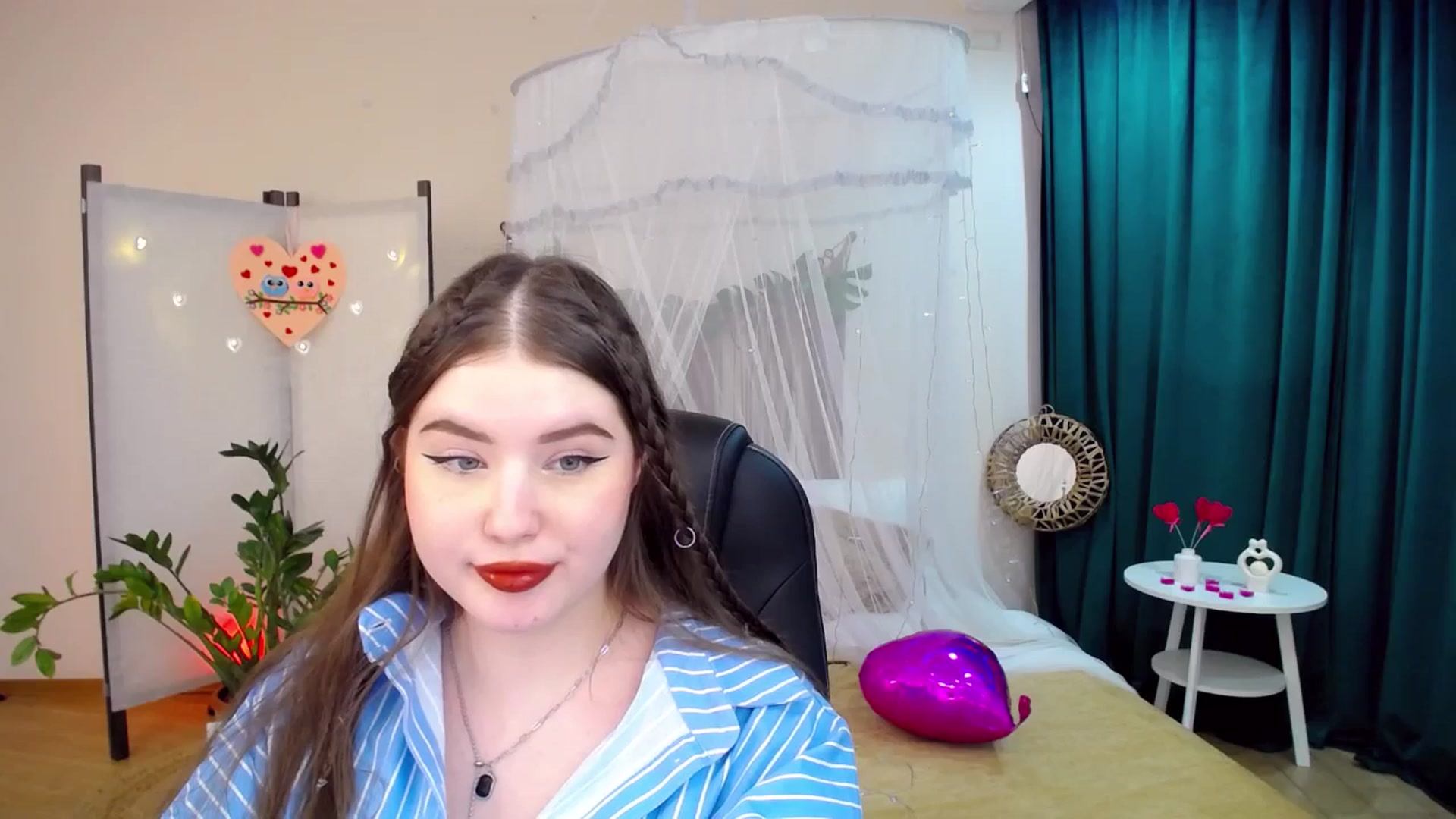 Gallery image thumbnail from AdmireMyEyes's myfreecams stream on, 02/13/2025, 07:46 image 20 of 20