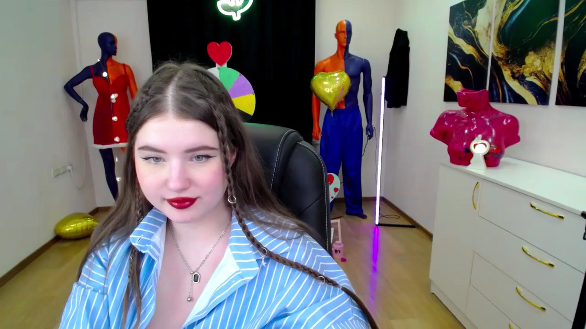 Gallery image thumbnail from AdmireMyEyes's myfreecams stream on, 02/13/2025, 09:56 image 5 of 20