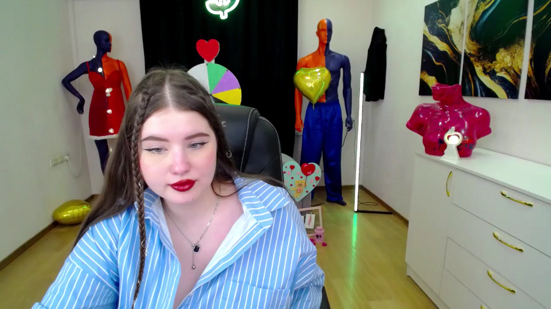 Gallery image thumbnail from AdmireMyEyes's myfreecams stream on, 02/13/2025, 09:56 image 8 of 20