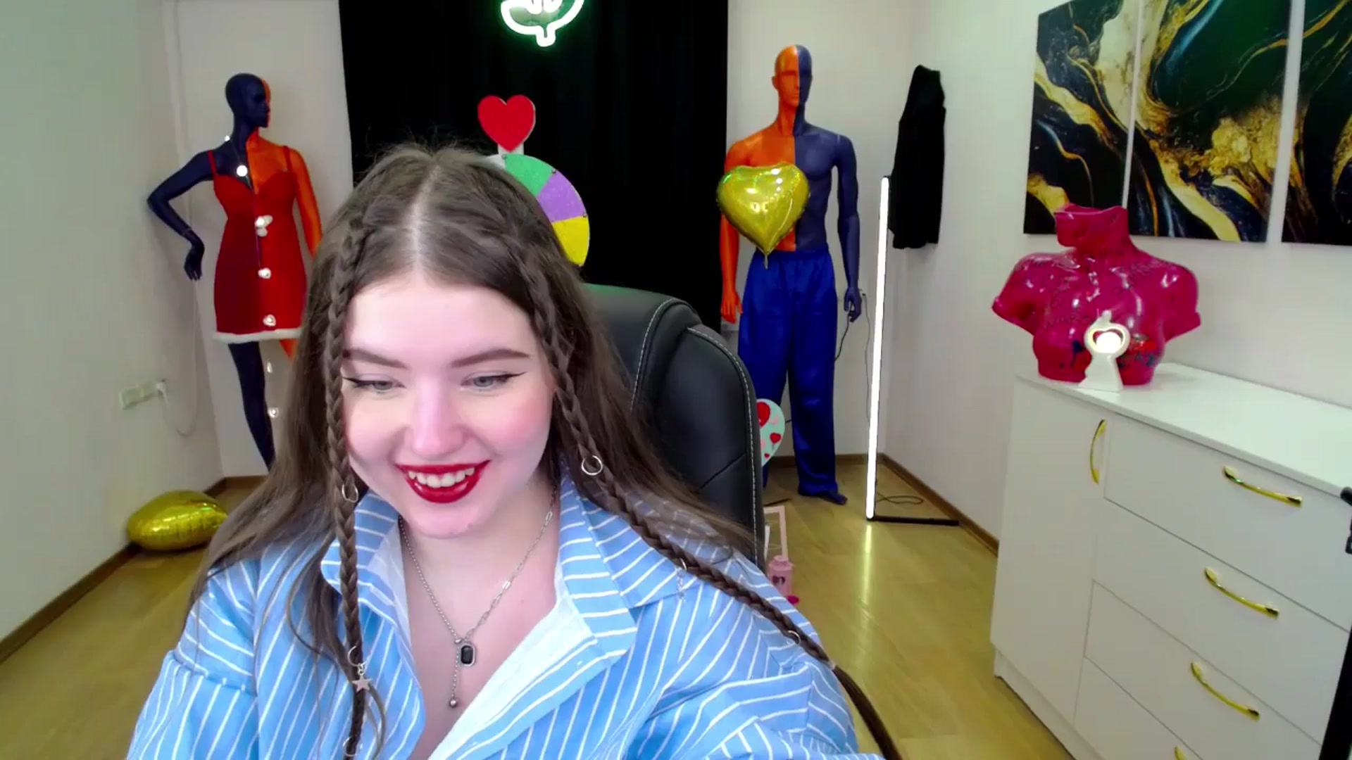 Gallery image thumbnail from AdmireMyEyes's myfreecams stream on, 02/13/2025, 09:56 image 4 of 20