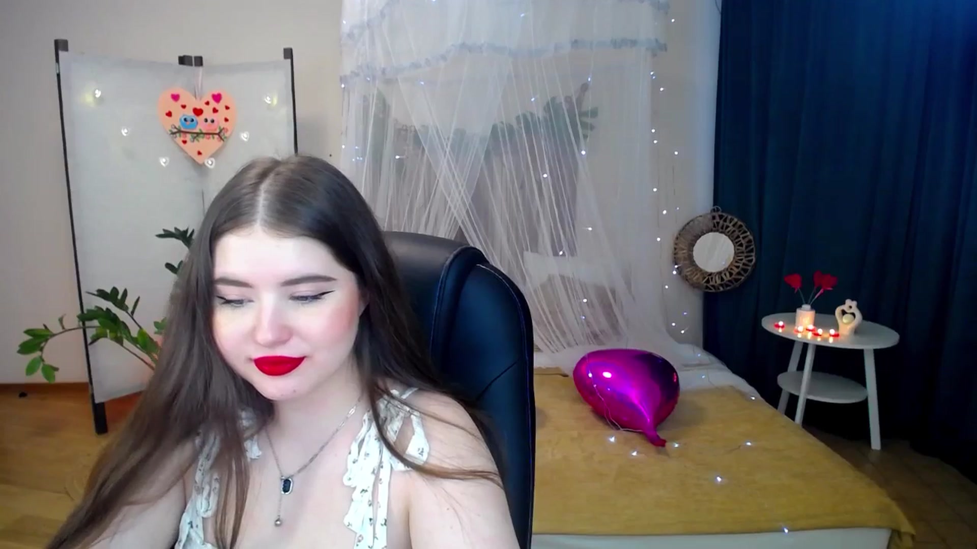 Gallery image thumbnail from AdmireMyEyes's myfreecams stream on, 02/14/2025, 09:07 image 5 of 20