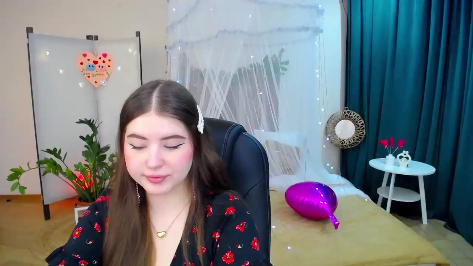 Gallery image thumbnail from AdmireMyEyes's myfreecams stream on, 02/15/2025, 11:04 image 9 of 20