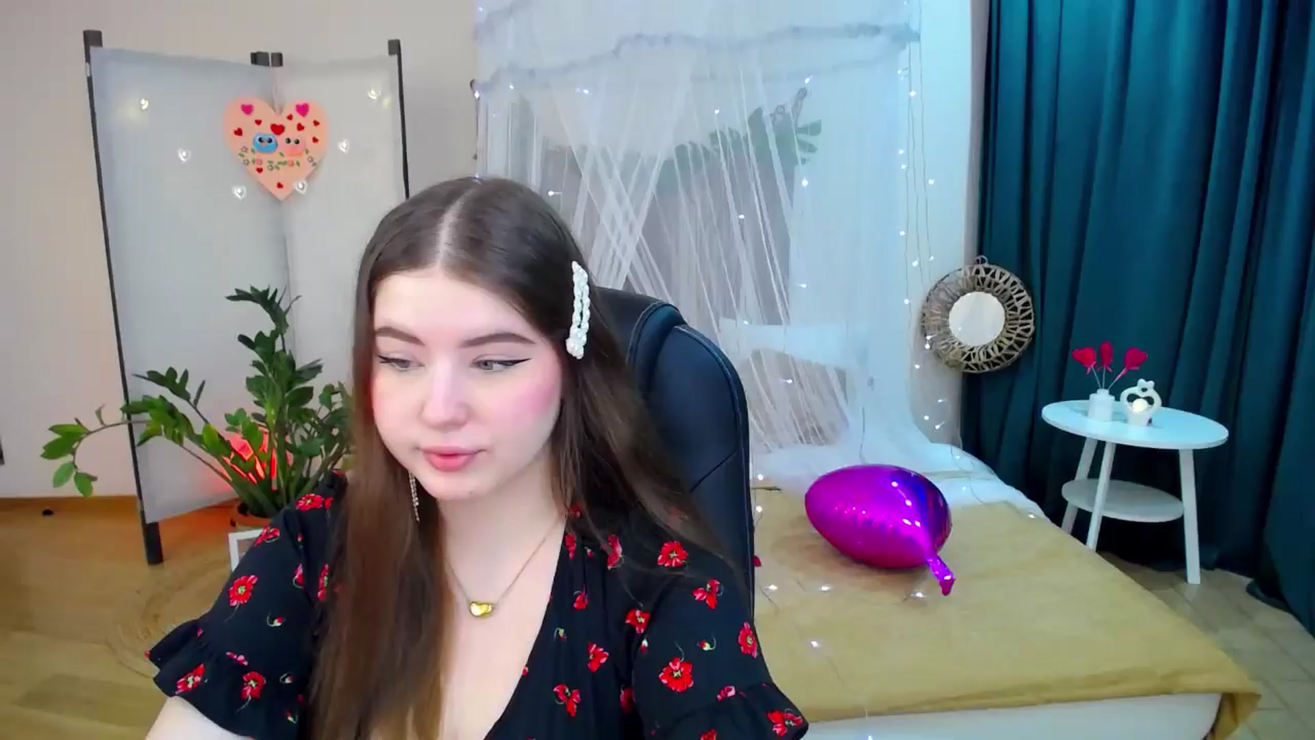 Gallery image thumbnail from AdmireMyEyes's myfreecams stream on, 02/15/2025, 11:04 image 1 of 20