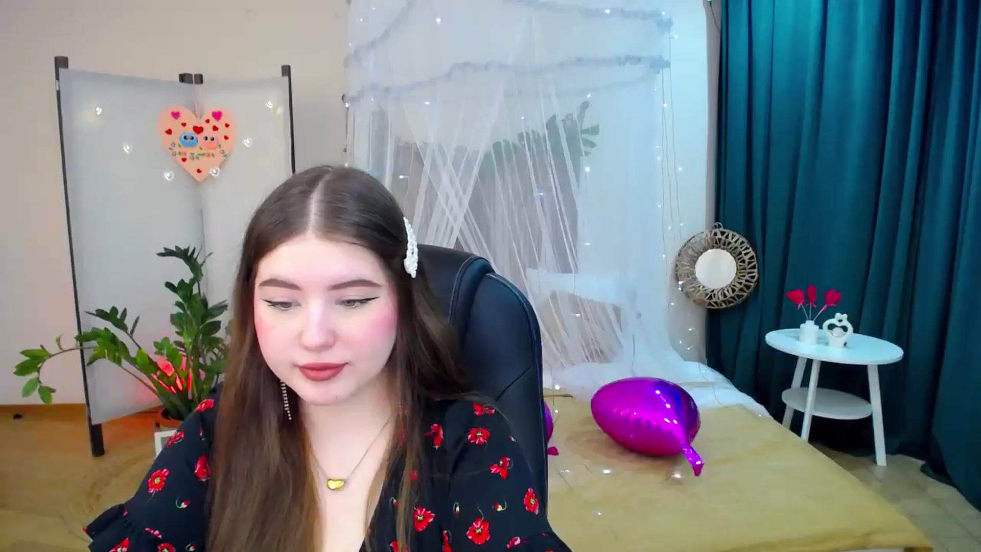 Gallery image thumbnail from AdmireMyEyes's myfreecams stream on, 02/15/2025, 11:04 image 13 of 20