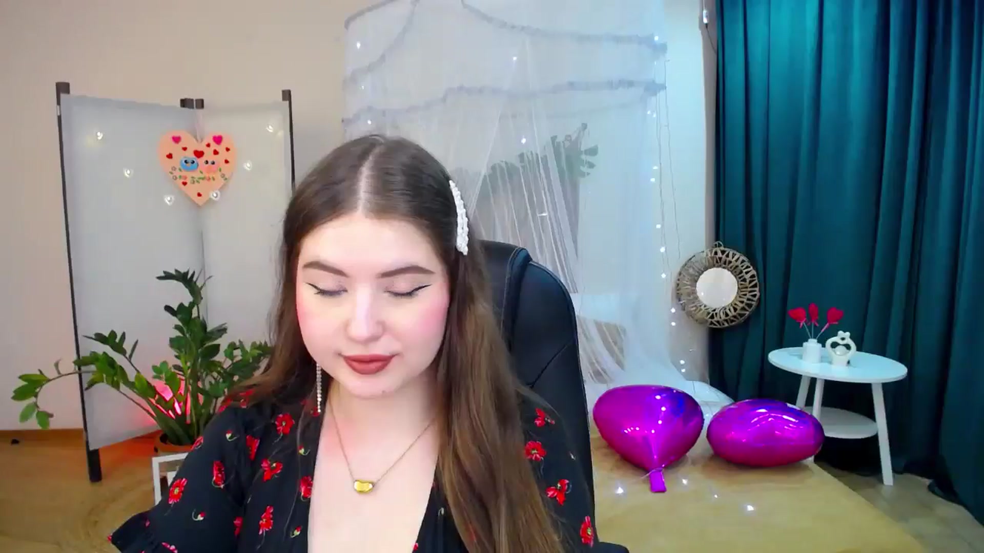 Gallery image thumbnail from AdmireMyEyes's myfreecams stream on, 02/15/2025, 12:47 image 18 of 20