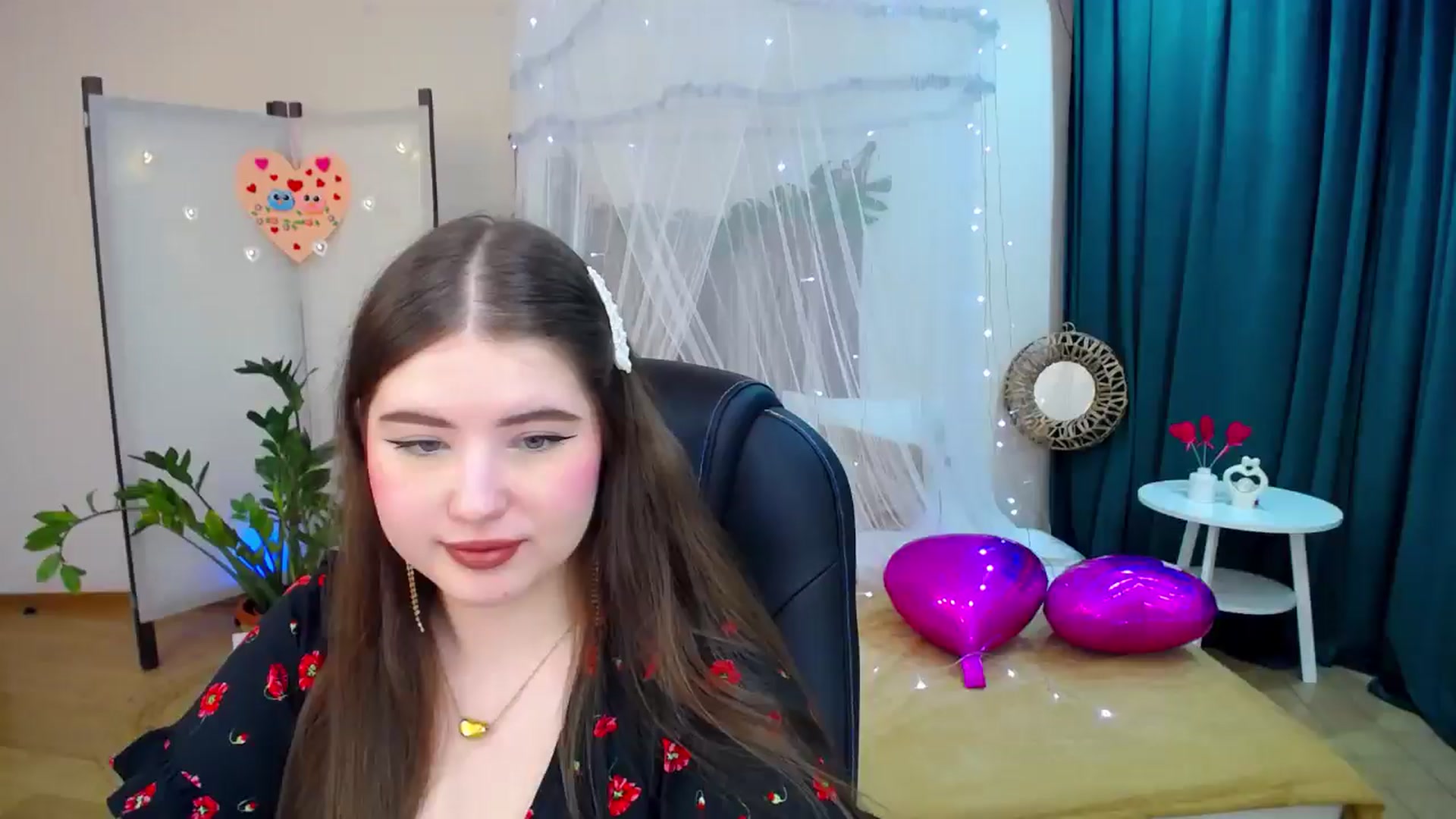 Gallery image thumbnail from AdmireMyEyes's myfreecams stream on, 02/15/2025, 12:47 image 4 of 20