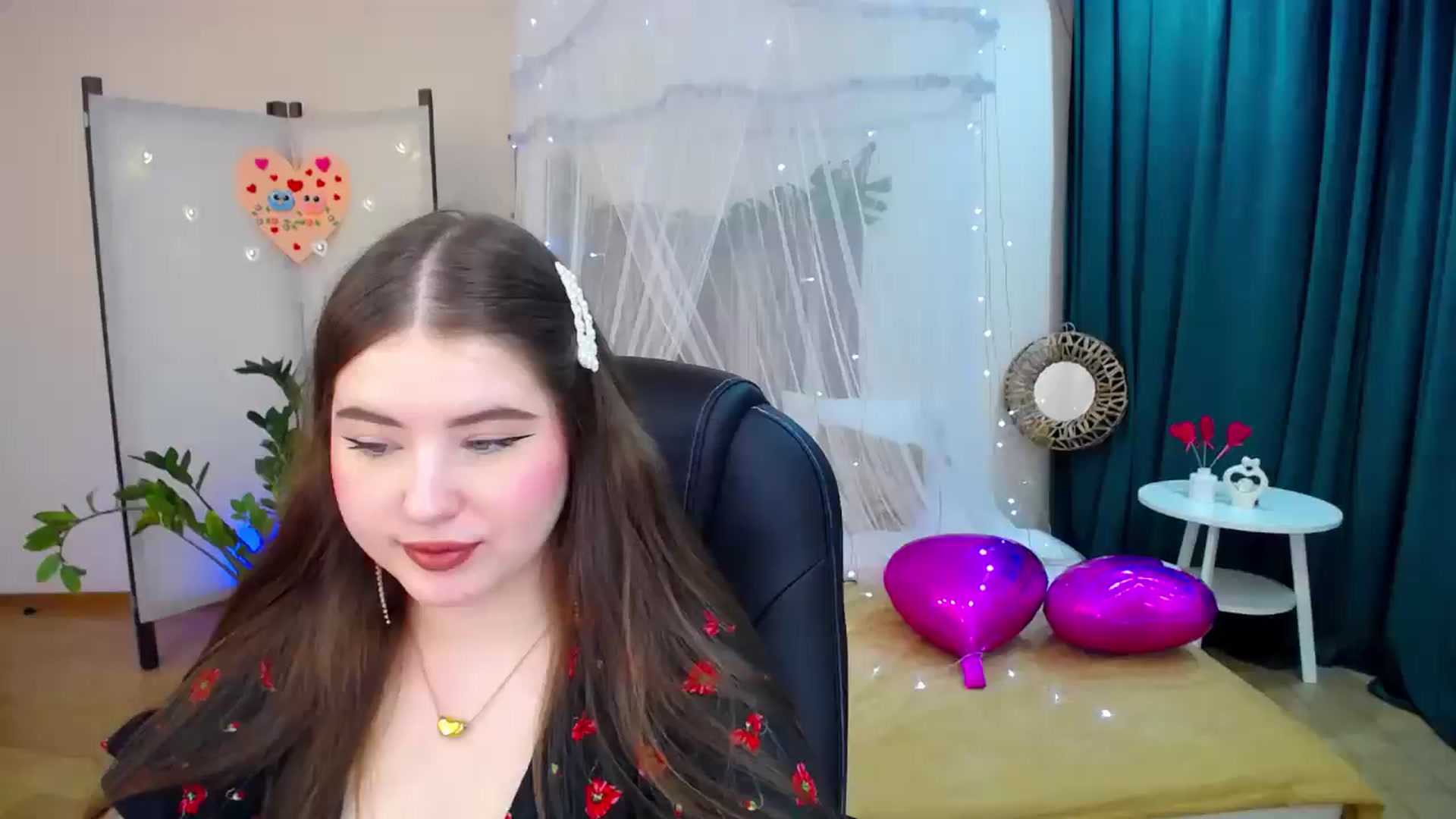 Gallery image thumbnail from AdmireMyEyes's myfreecams stream on, 02/15/2025, 12:47 image 7 of 20