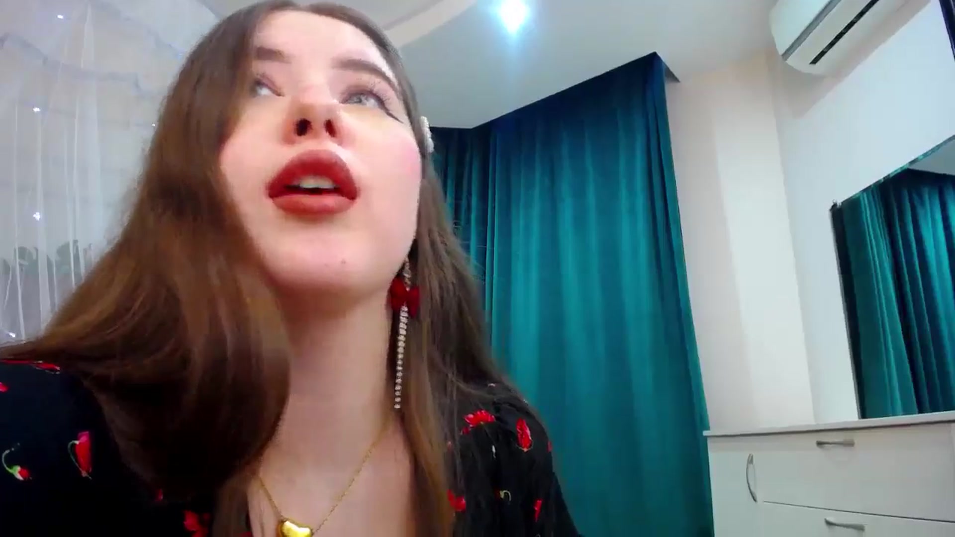 Gallery image thumbnail from AdmireMyEyes's myfreecams stream on, 02/15/2025, 14:37 image 12 of 20