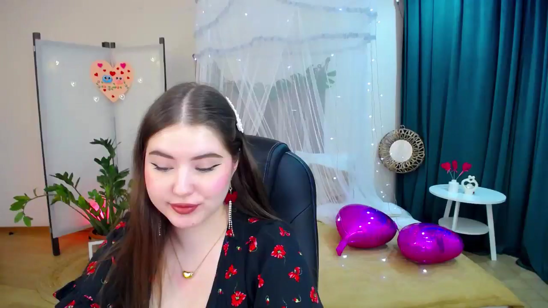 Gallery image thumbnail from AdmireMyEyes's myfreecams stream on, 02/15/2025, 16:41 image 14 of 20