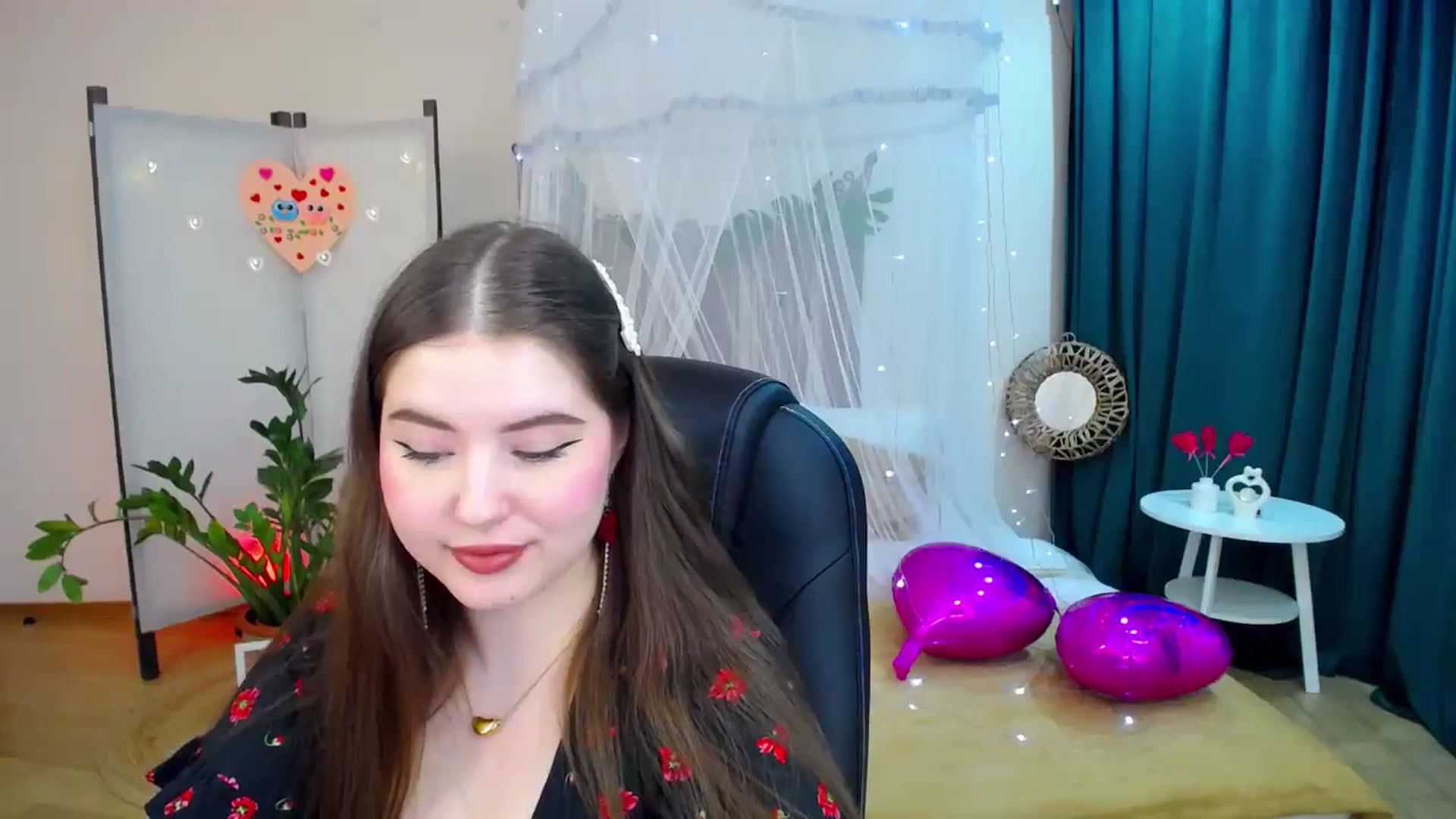 Gallery image thumbnail from AdmireMyEyes's myfreecams stream on, 02/15/2025, 16:41 image 18 of 20