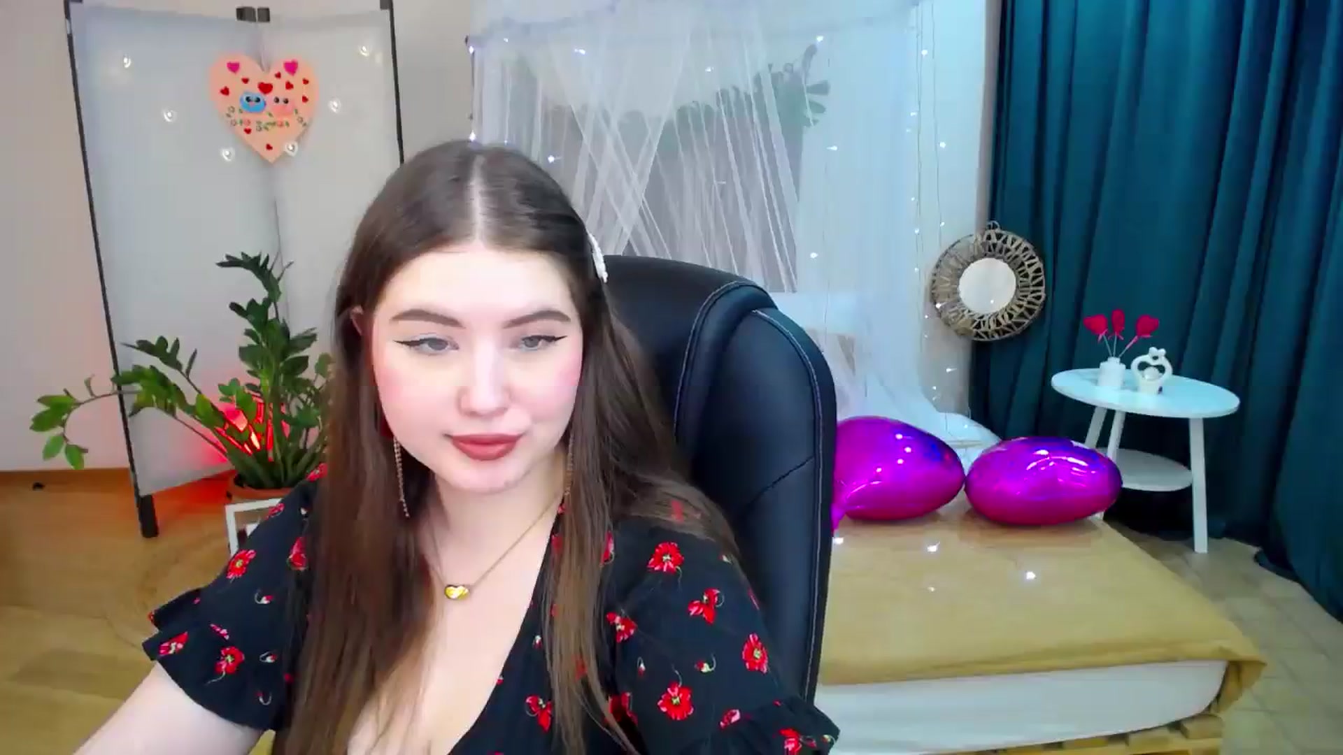 Gallery image thumbnail from AdmireMyEyes's myfreecams stream on, 02/15/2025, 16:41 image 3 of 20