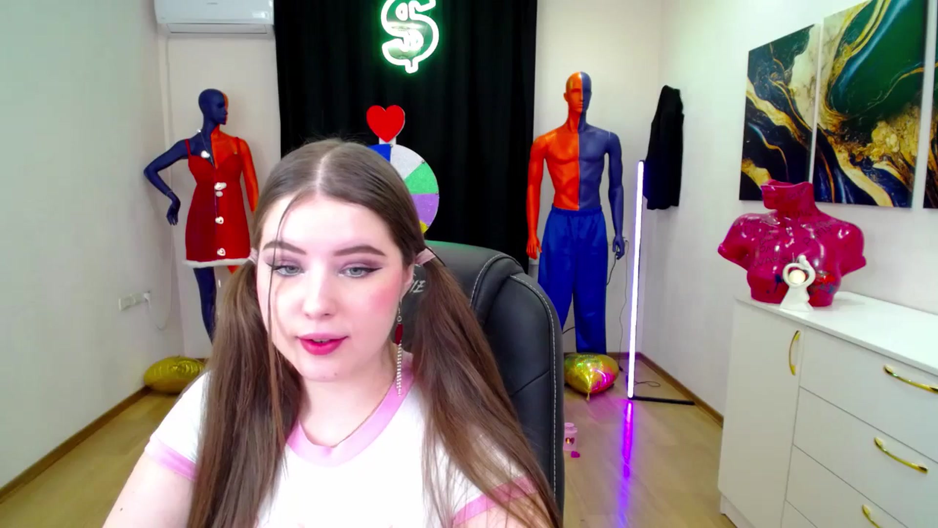 Gallery image thumbnail from AdmireMyEyes's myfreecams stream on, 02/16/2025, 19:46 image 4 of 20
