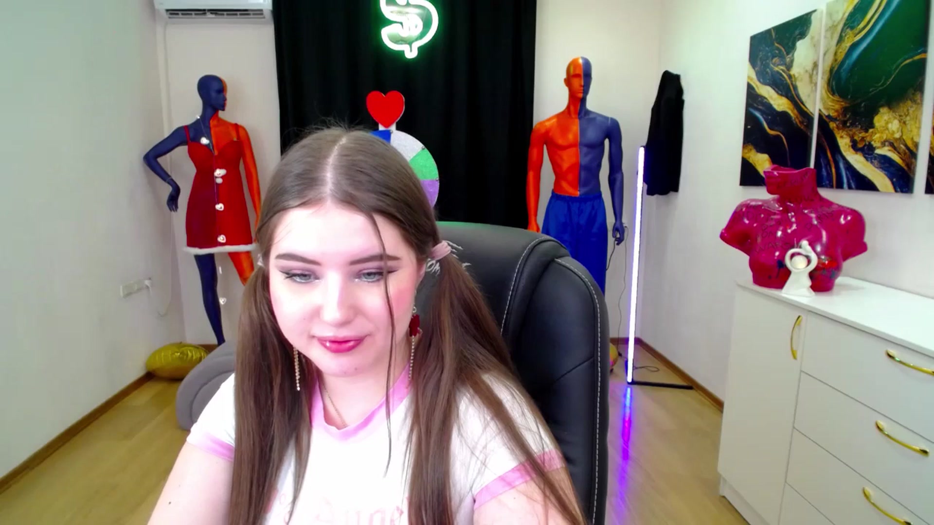 Gallery image thumbnail from AdmireMyEyes's myfreecams stream on, 02/17/2025, 01:02 image 20 of 20