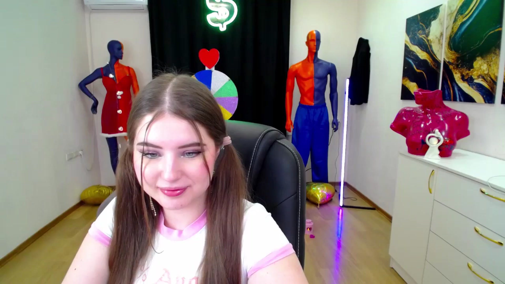Gallery image thumbnail from AdmireMyEyes's myfreecams stream on, 02/17/2025, 02:59 image 8 of 20