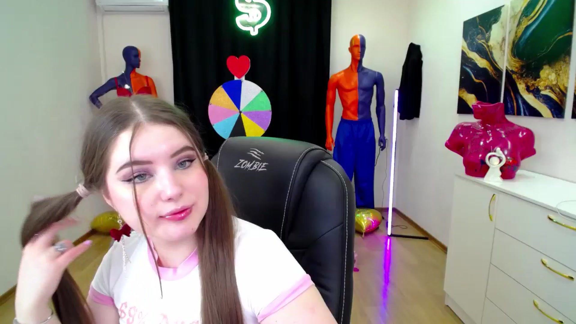 Gallery image thumbnail from AdmireMyEyes's myfreecams stream on, 02/17/2025, 02:59 image 3 of 20