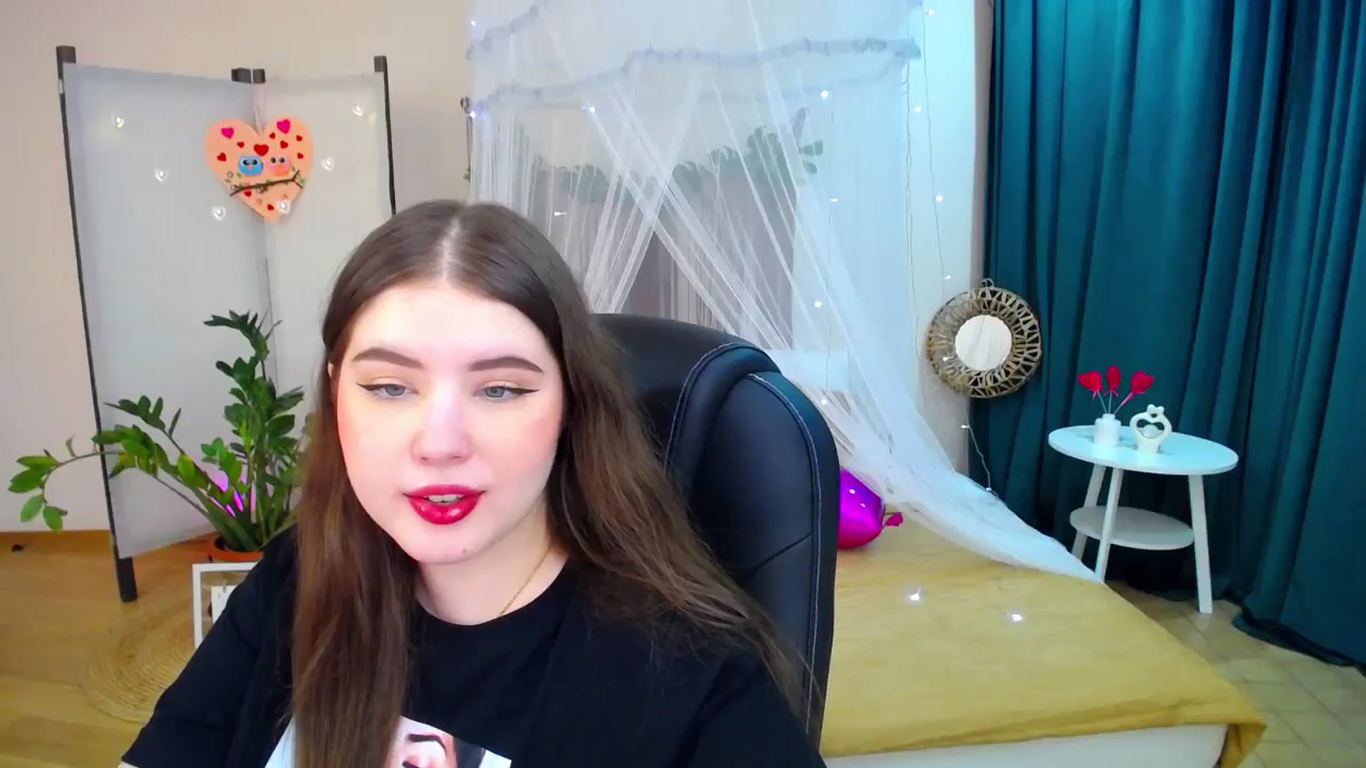 Gallery image thumbnail from AdmireMyEyes's myfreecams stream on, 02/17/2025, 19:11 image 8 of 20