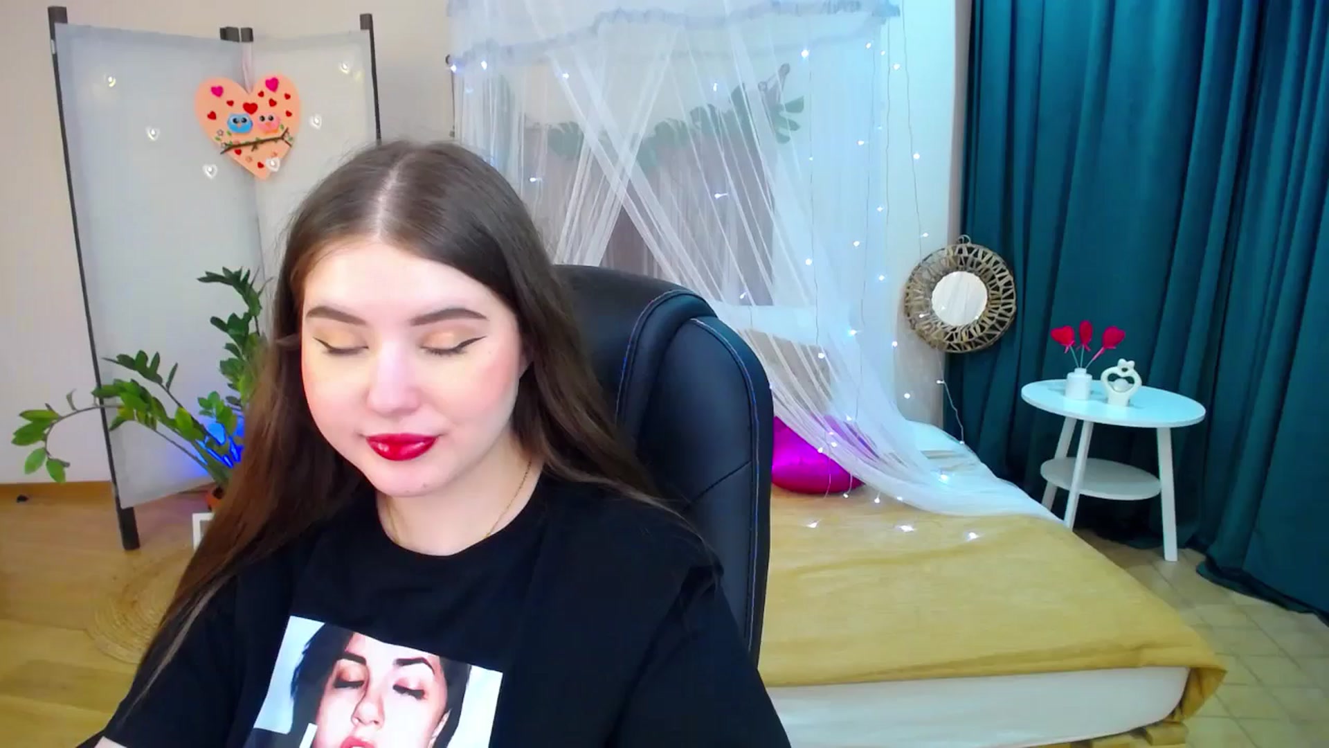 Gallery image thumbnail from AdmireMyEyes's myfreecams stream on, 02/17/2025, 21:13 image 1 of 20