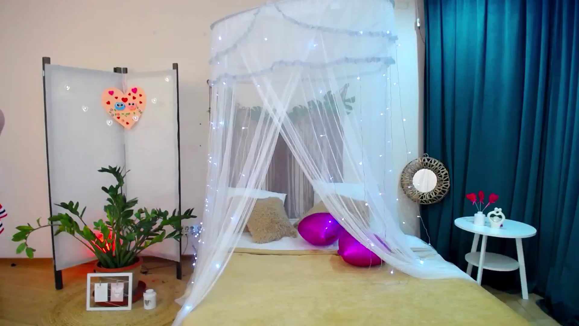 Gallery image thumbnail from AdmireMyEyes's myfreecams stream on, 02/18/2025, 21:43 image 18 of 20