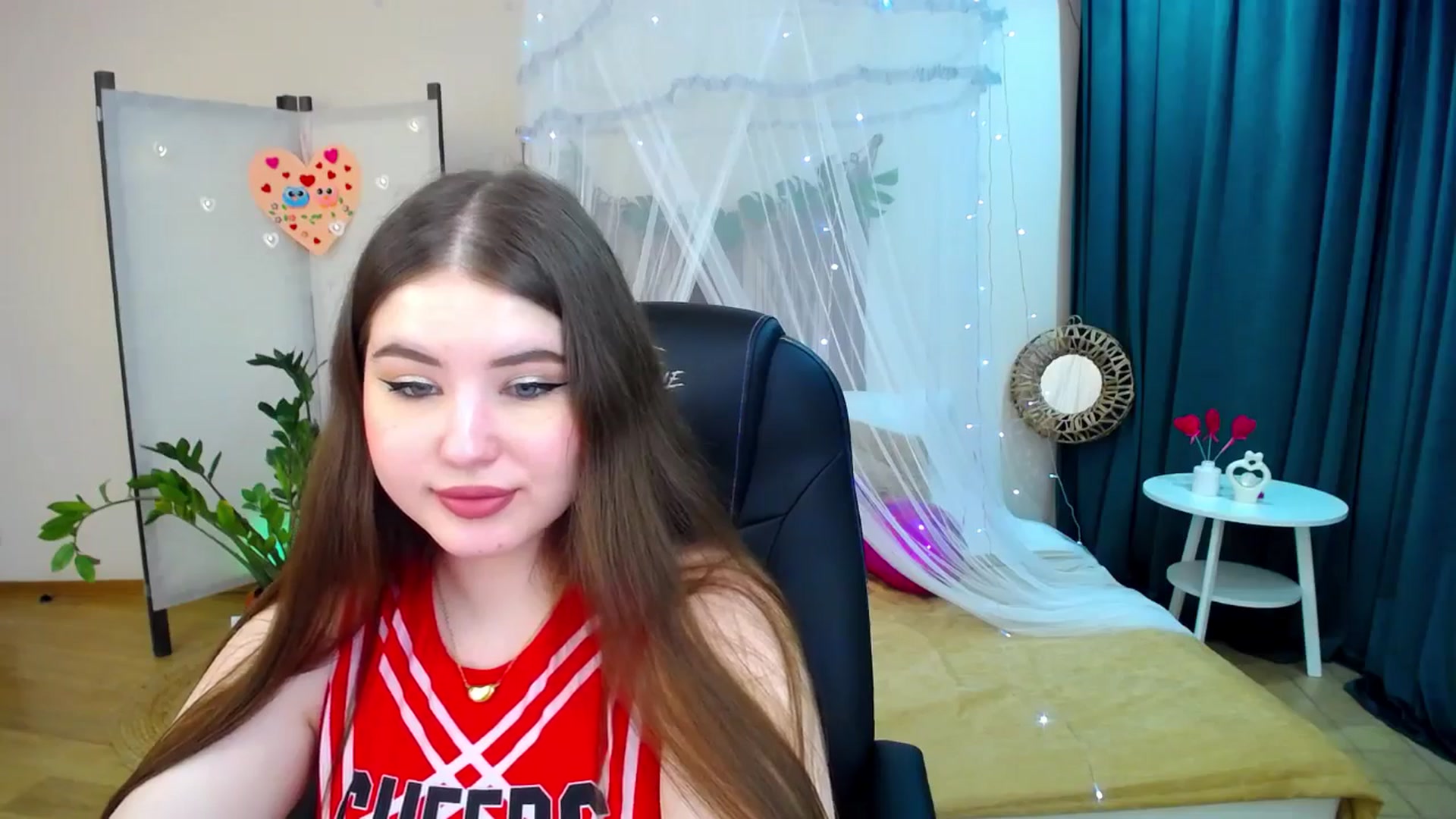 Gallery image thumbnail from AdmireMyEyes's myfreecams stream on, 02/18/2025, 22:29 image 18 of 20