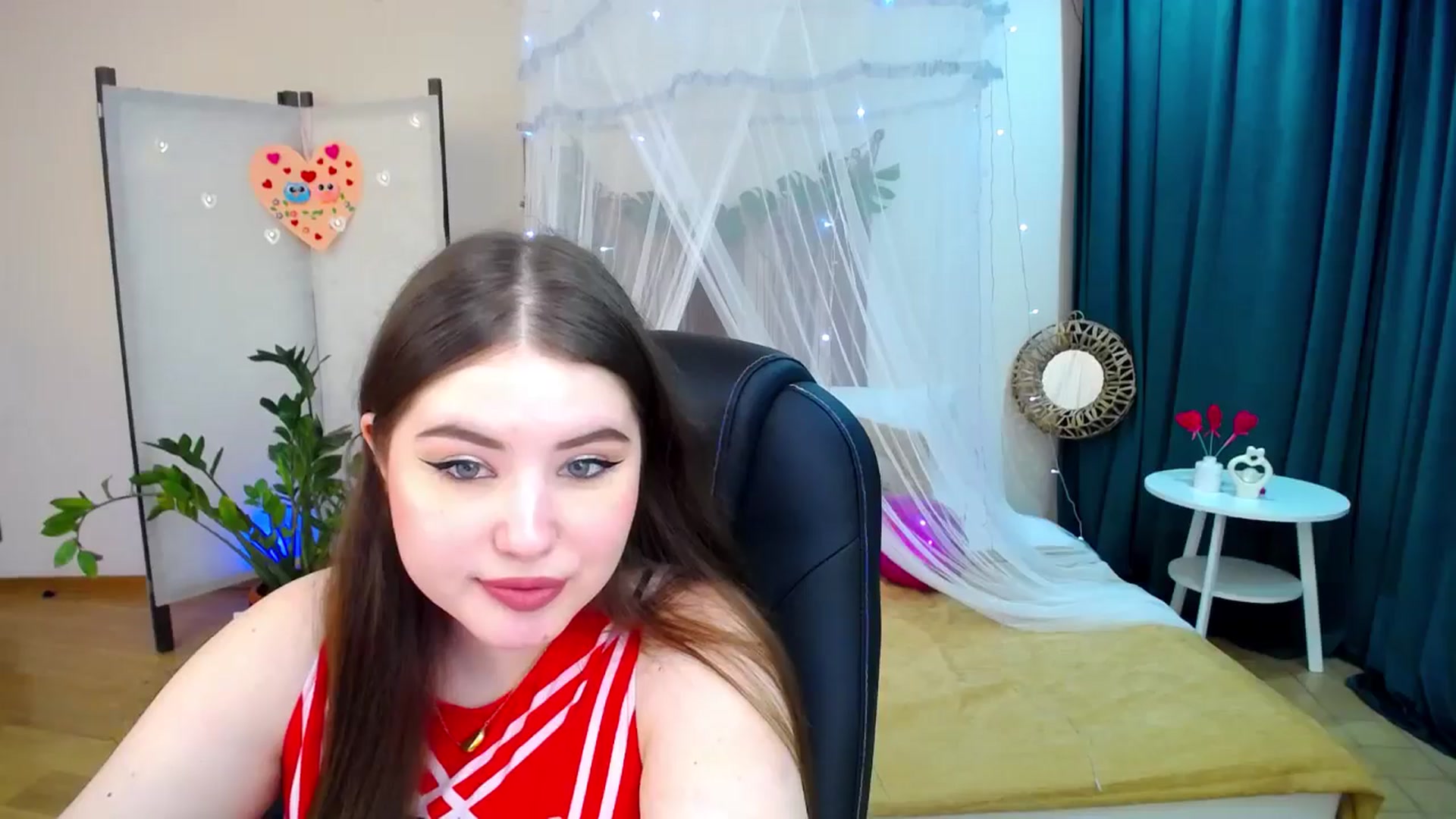 Gallery image thumbnail from AdmireMyEyes's myfreecams stream on, 02/18/2025, 22:29 image 9 of 20