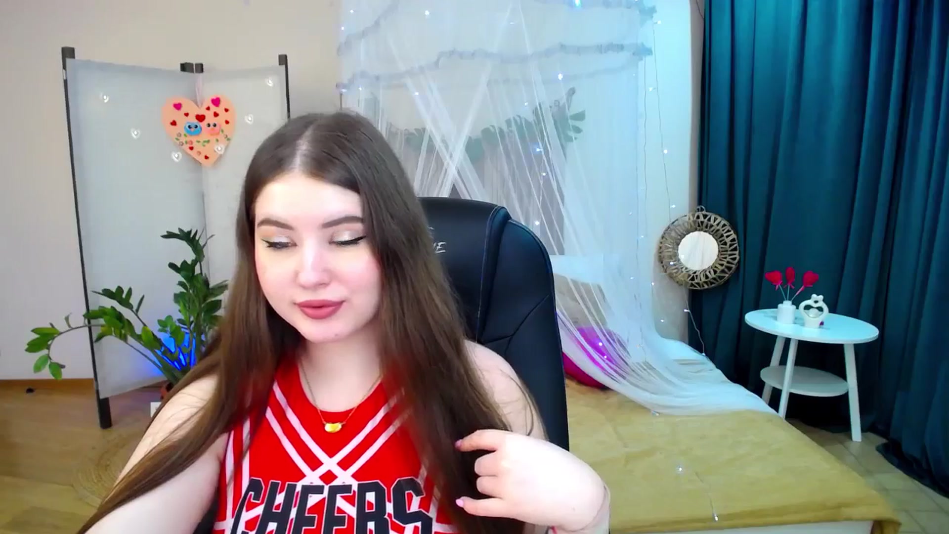 Gallery image thumbnail from AdmireMyEyes's myfreecams stream on, 02/18/2025, 22:29 image 19 of 20