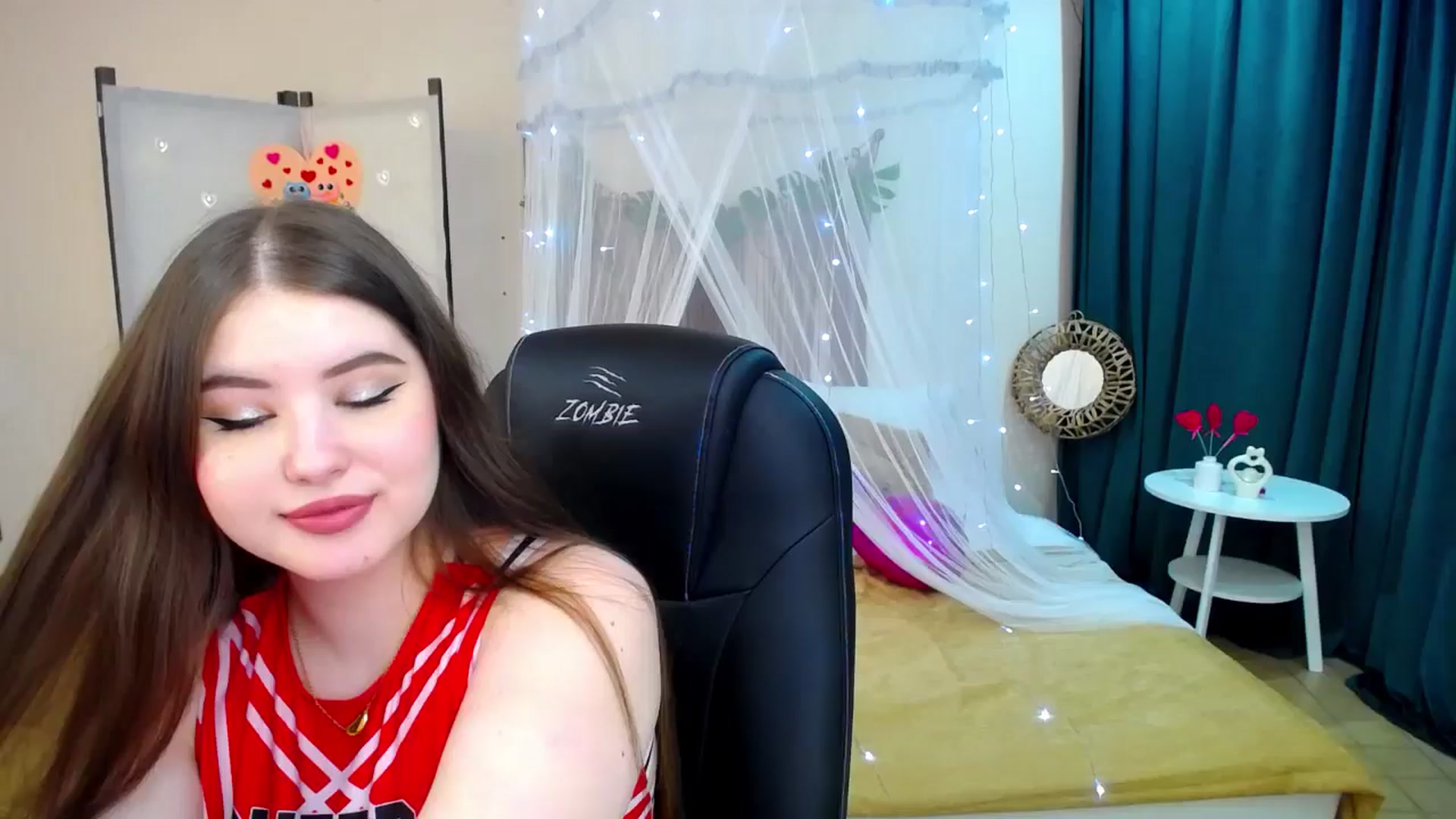 Gallery image thumbnail from AdmireMyEyes's myfreecams stream on, 02/18/2025, 22:29 image 12 of 20