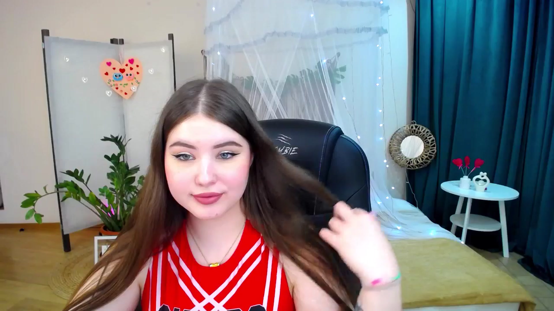 Gallery image thumbnail from AdmireMyEyes's myfreecams stream on, 02/18/2025, 23:46 image 19 of 20