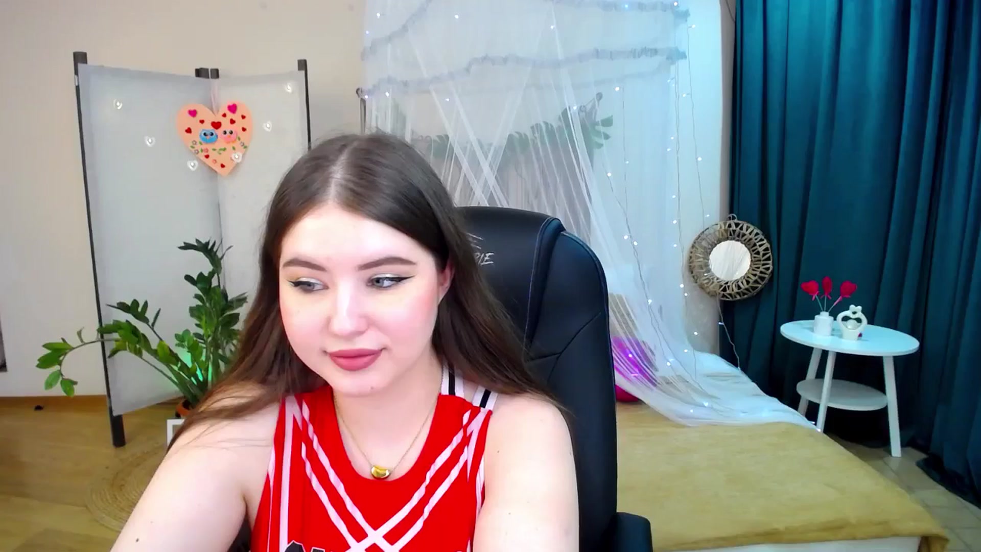 Gallery image thumbnail from AdmireMyEyes's myfreecams stream on, 02/18/2025, 23:46 image 12 of 20