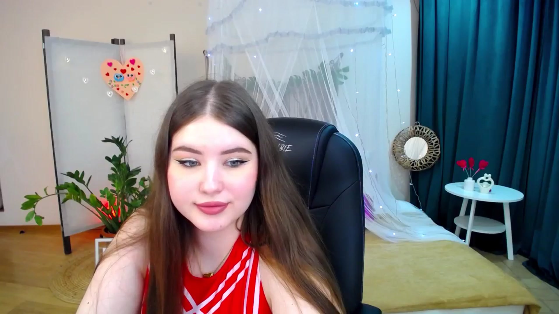 Gallery image thumbnail from AdmireMyEyes's myfreecams stream on, 02/18/2025, 23:46 image 17 of 20