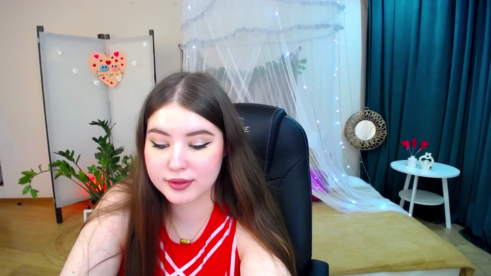 Gallery image thumbnail from AdmireMyEyes's myfreecams stream on, 02/18/2025, 23:46 image 16 of 20