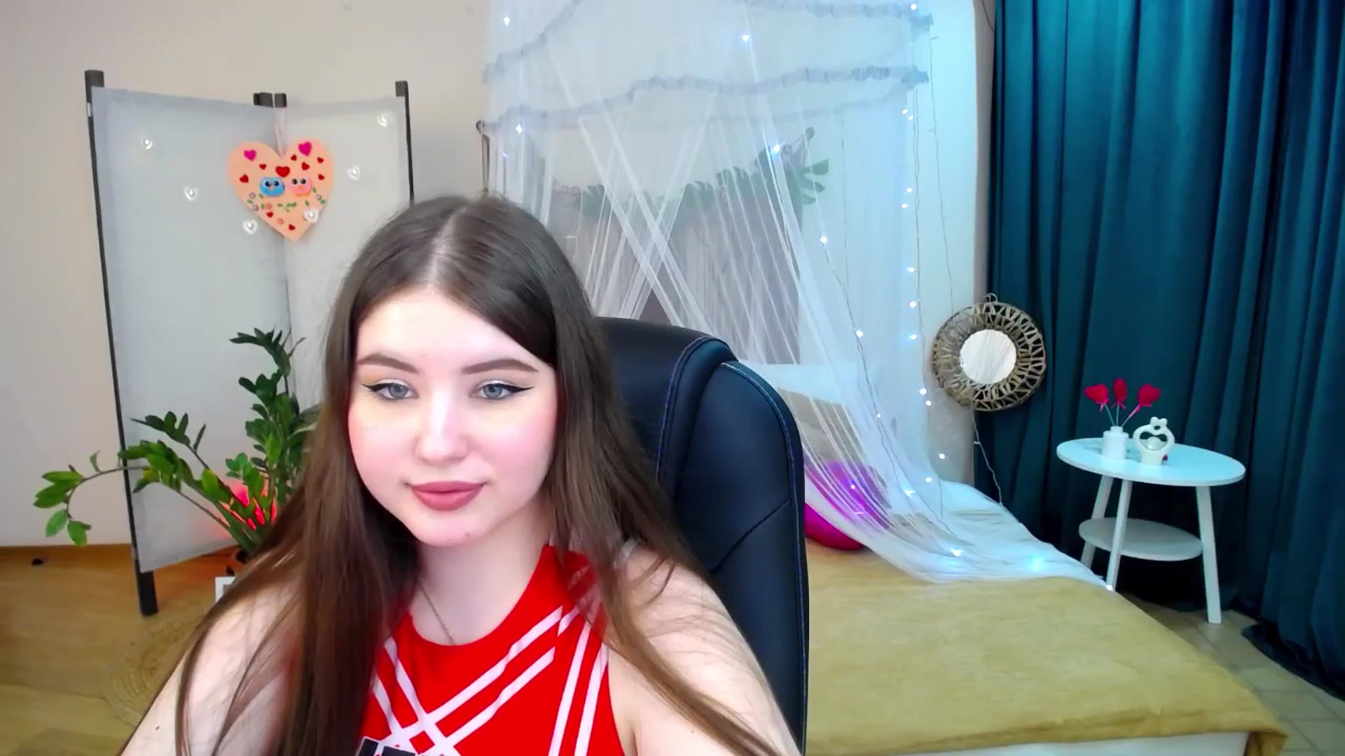 Gallery image thumbnail from AdmireMyEyes's myfreecams stream on, 02/19/2025, 24:21 image 15 of 20