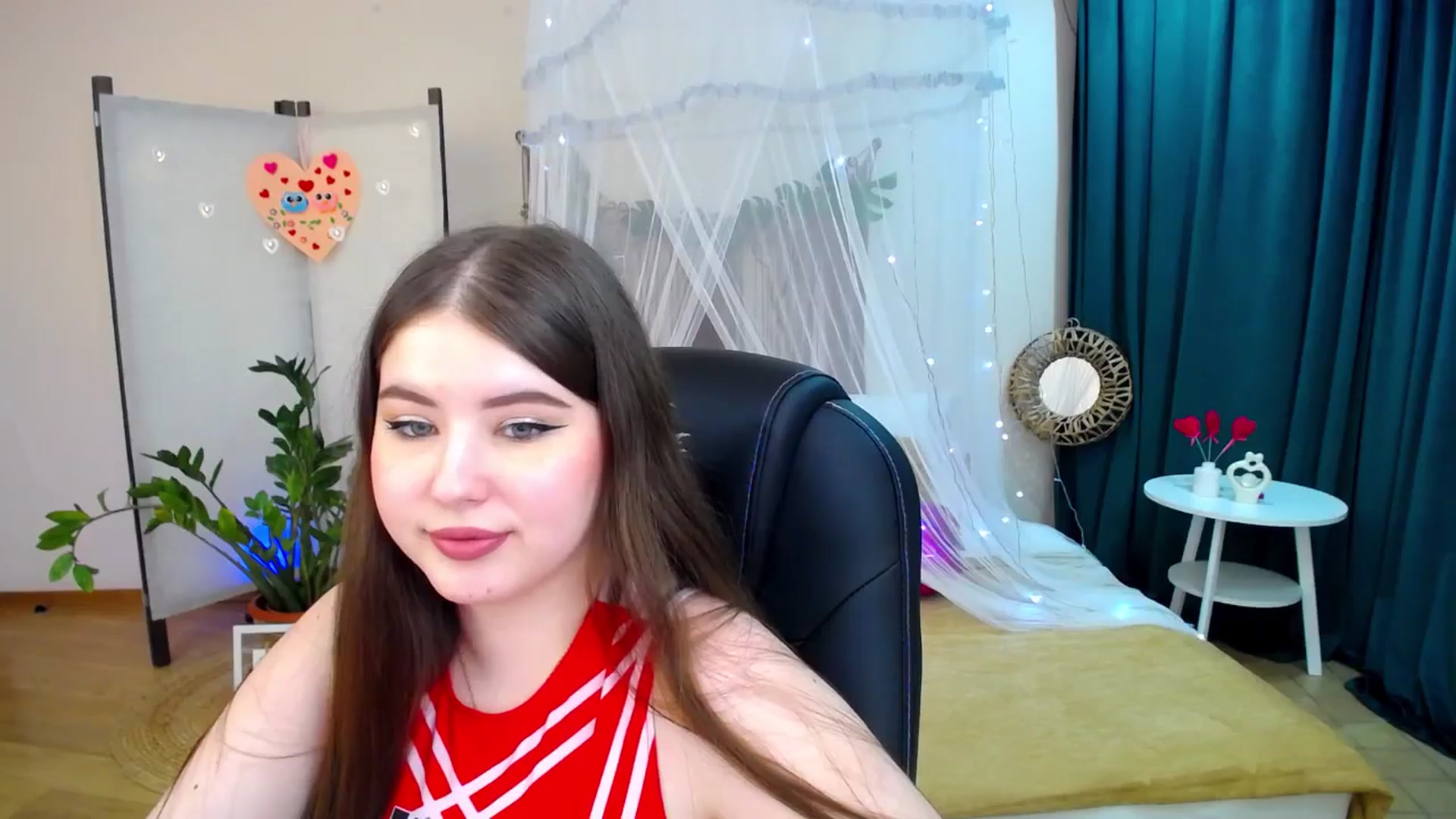 Gallery image thumbnail from AdmireMyEyes's myfreecams stream on, 02/19/2025, 24:21 image 7 of 20