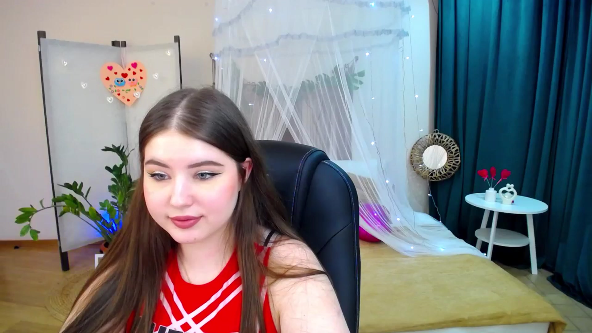 Gallery image thumbnail from AdmireMyEyes's myfreecams stream on, 02/19/2025, 24:49 image 8 of 20