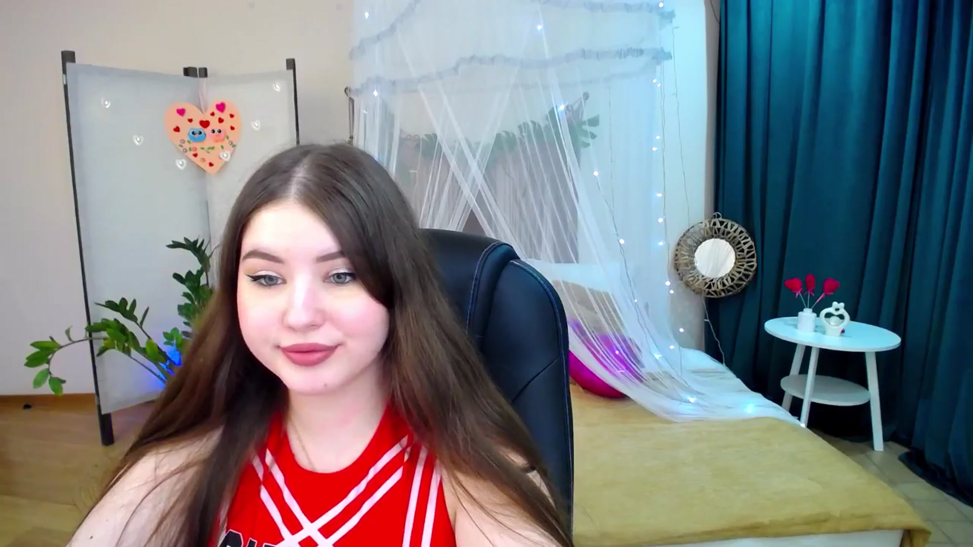 Gallery image thumbnail from AdmireMyEyes's myfreecams stream on, 02/19/2025, 24:49 image 6 of 20